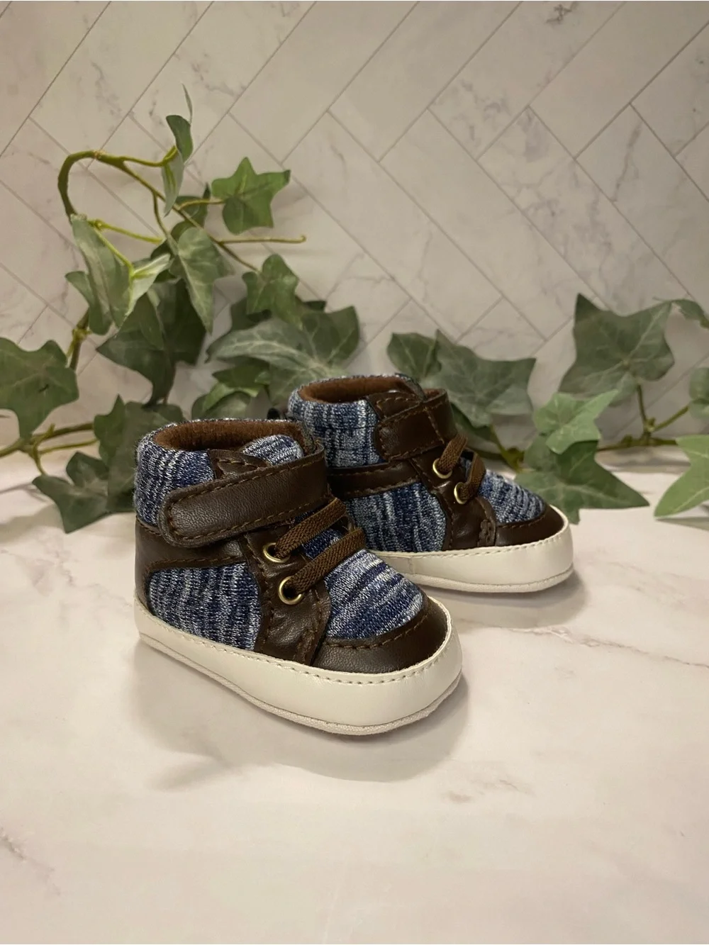 First Steps by Stepping Stones Infant High-Top Sneakers Size 1 (0-3 Months)